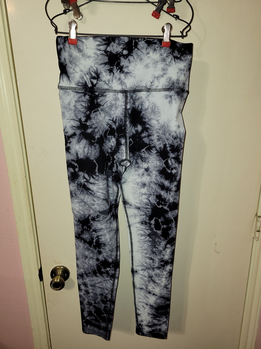 Women's High-Rise Tie-Dye Black & White Leggings